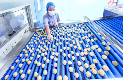 青岛啤酒推出“百年之旅”高端系列，引领农产品加工新高度